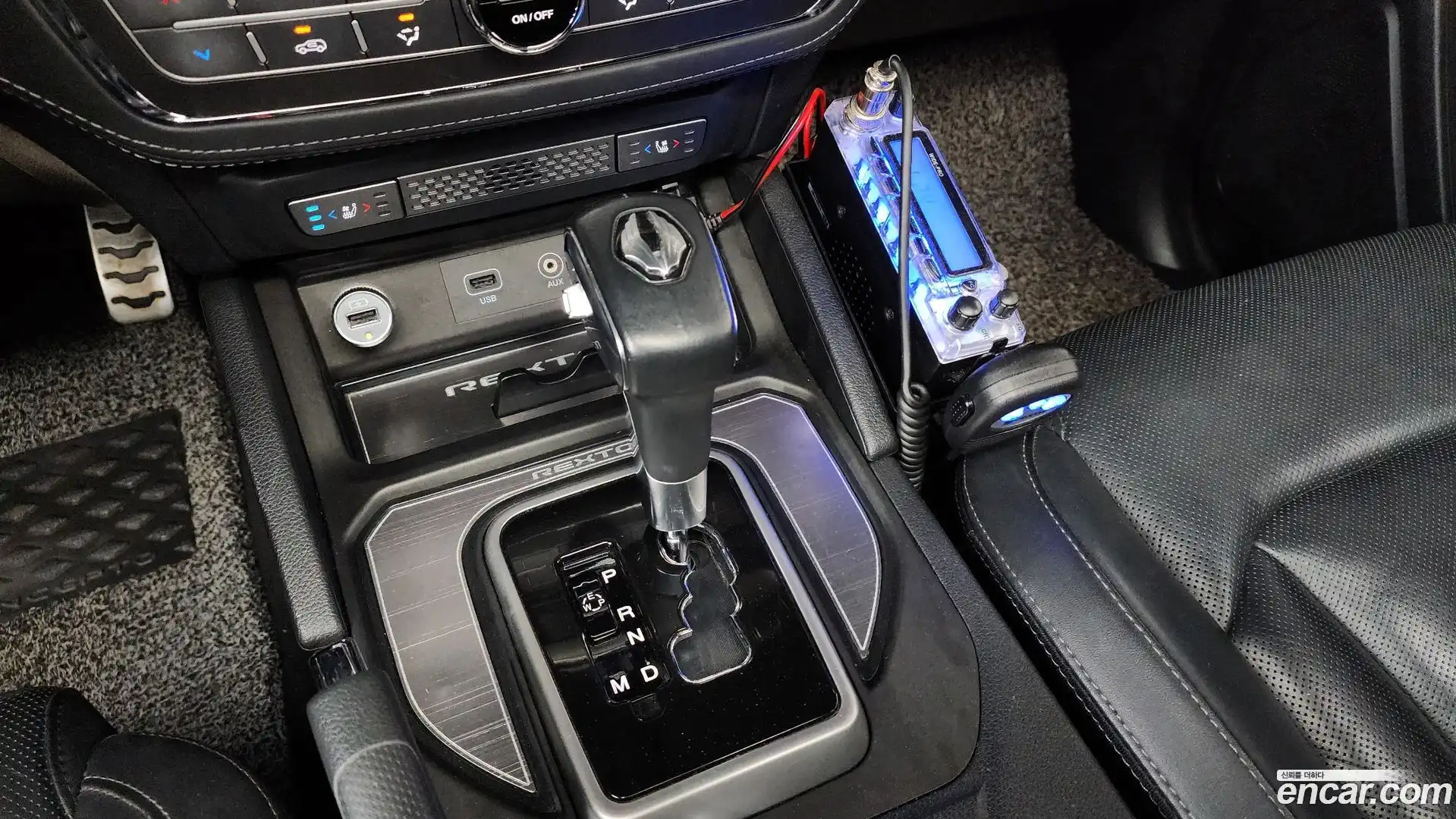 Rexton KG Mobility 2018.10-INNER-009