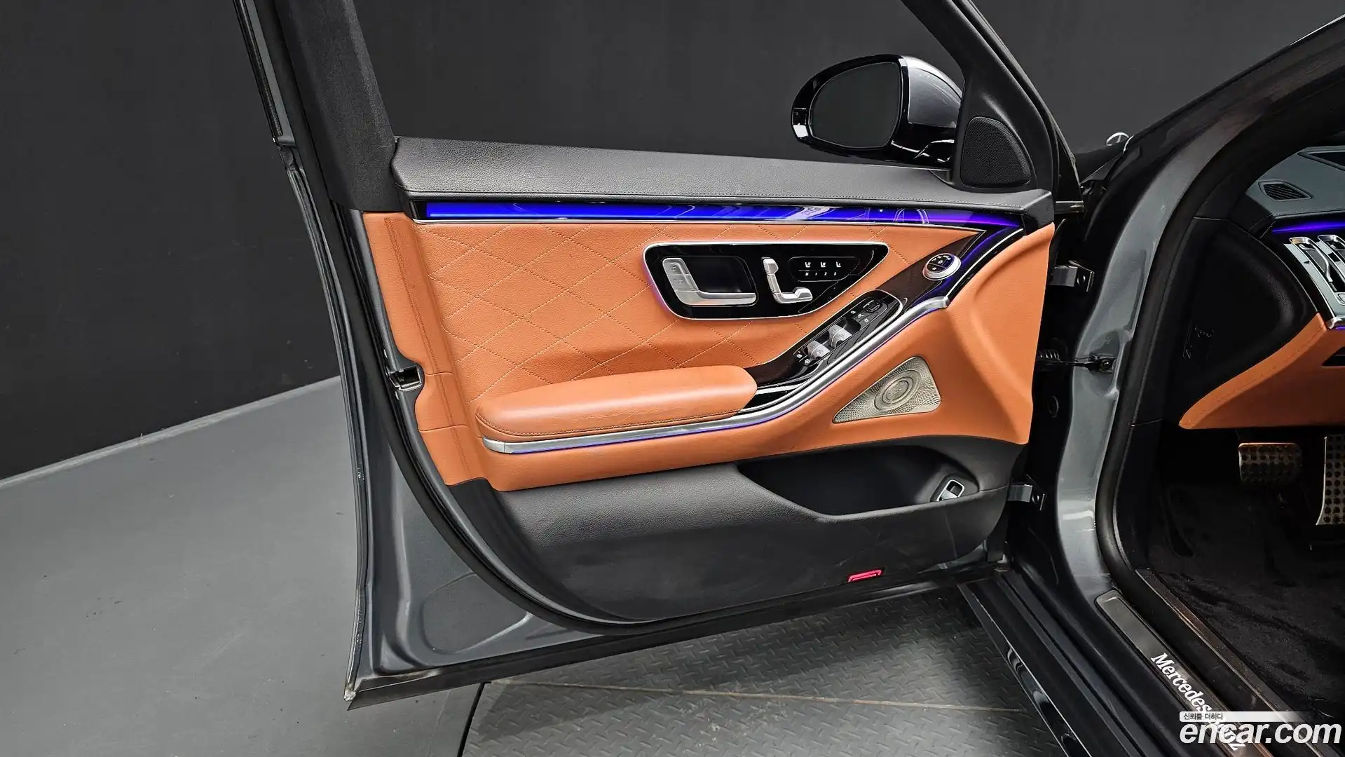 S-Class Mercedes-Benz 2023.3-INNER-034