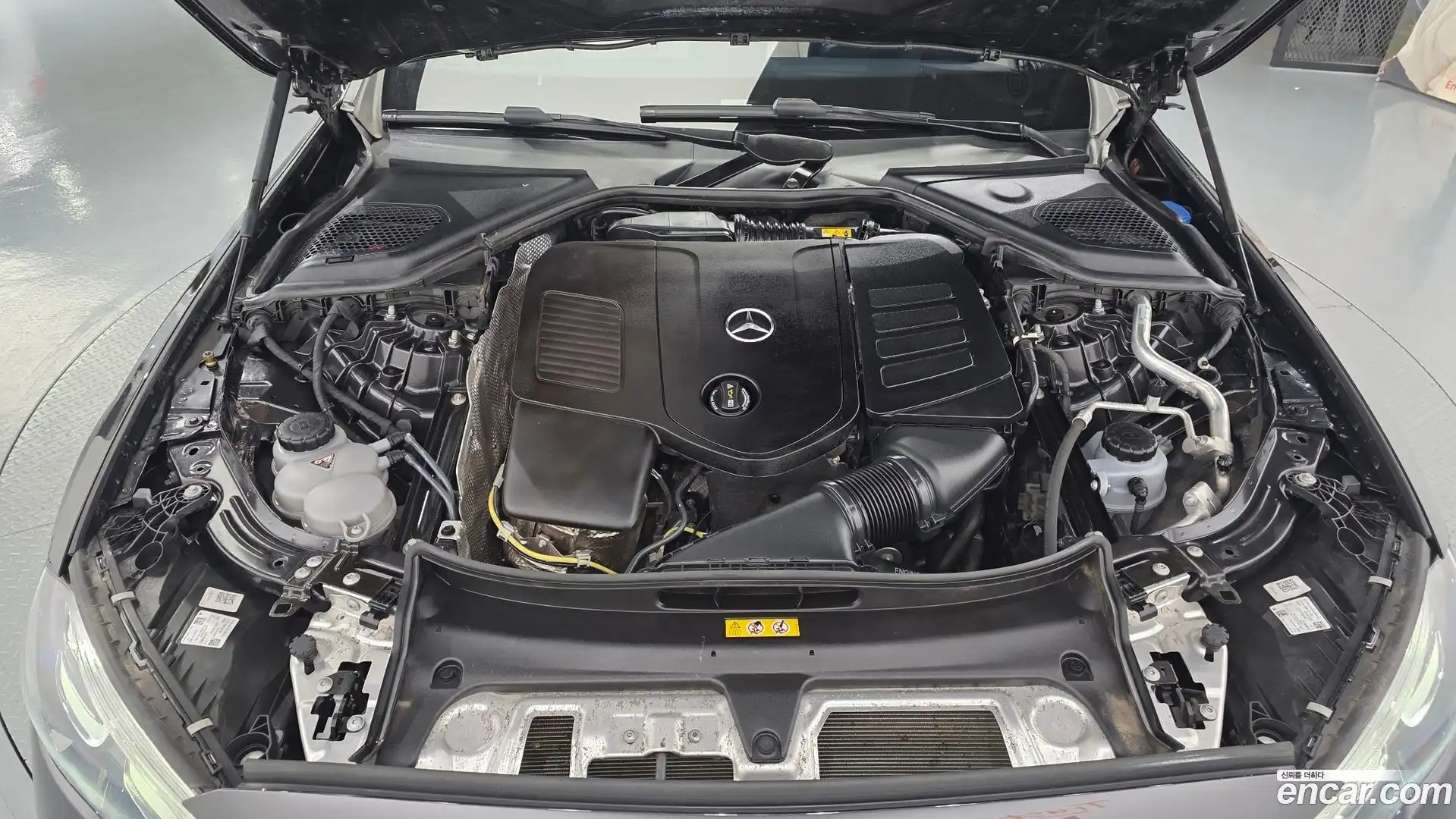 E-Class Mercedes-Benz 2024.5-OUTER-006