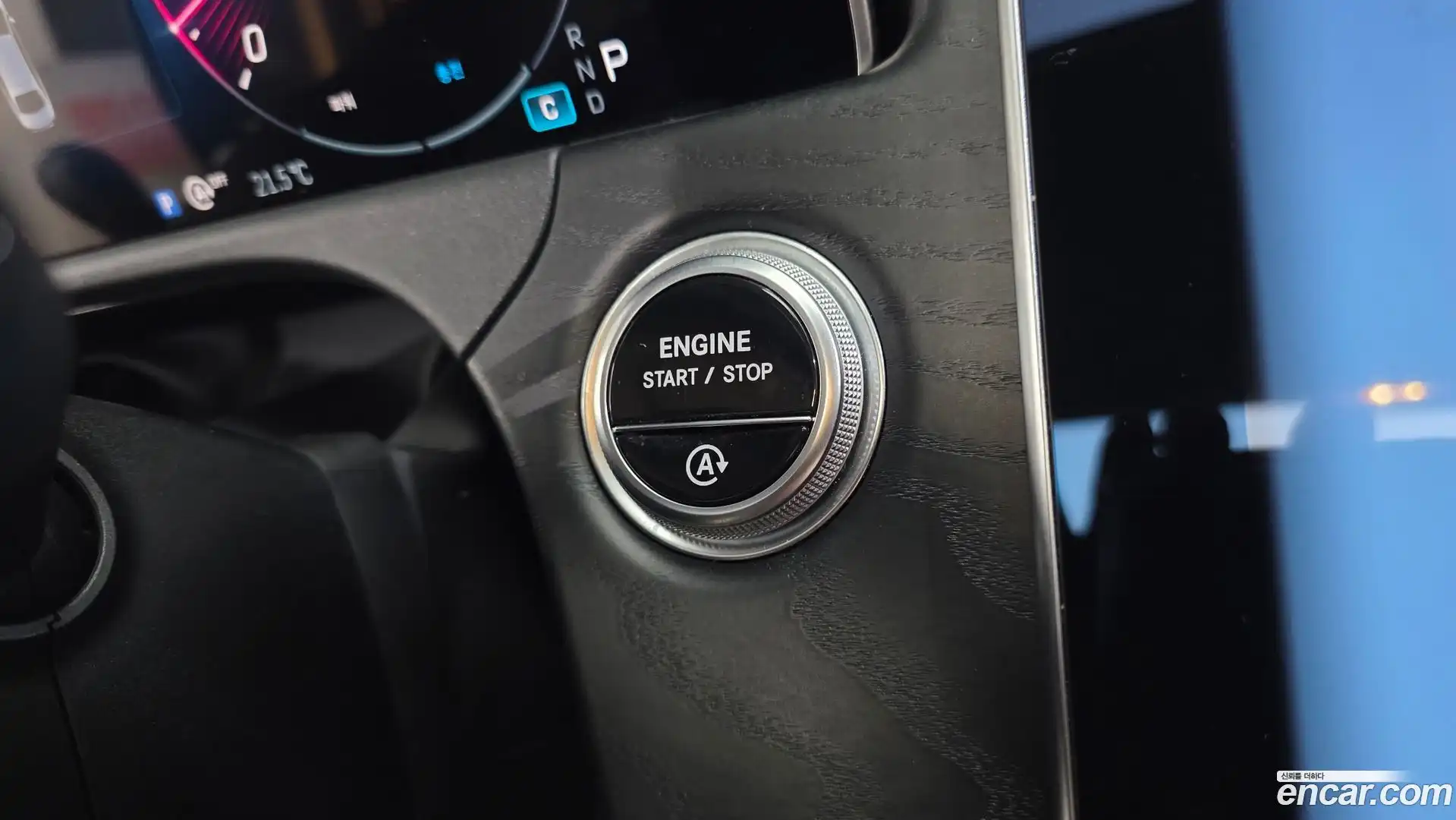 E-Class Mercedes-Benz 2024.5-OPTION-023