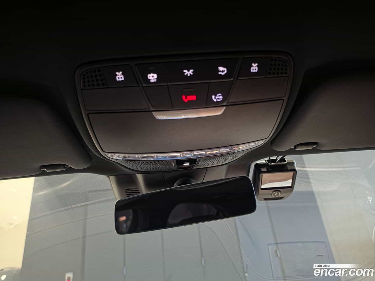 E-Class Mercedes-Benz 2022.5-OPTION-020