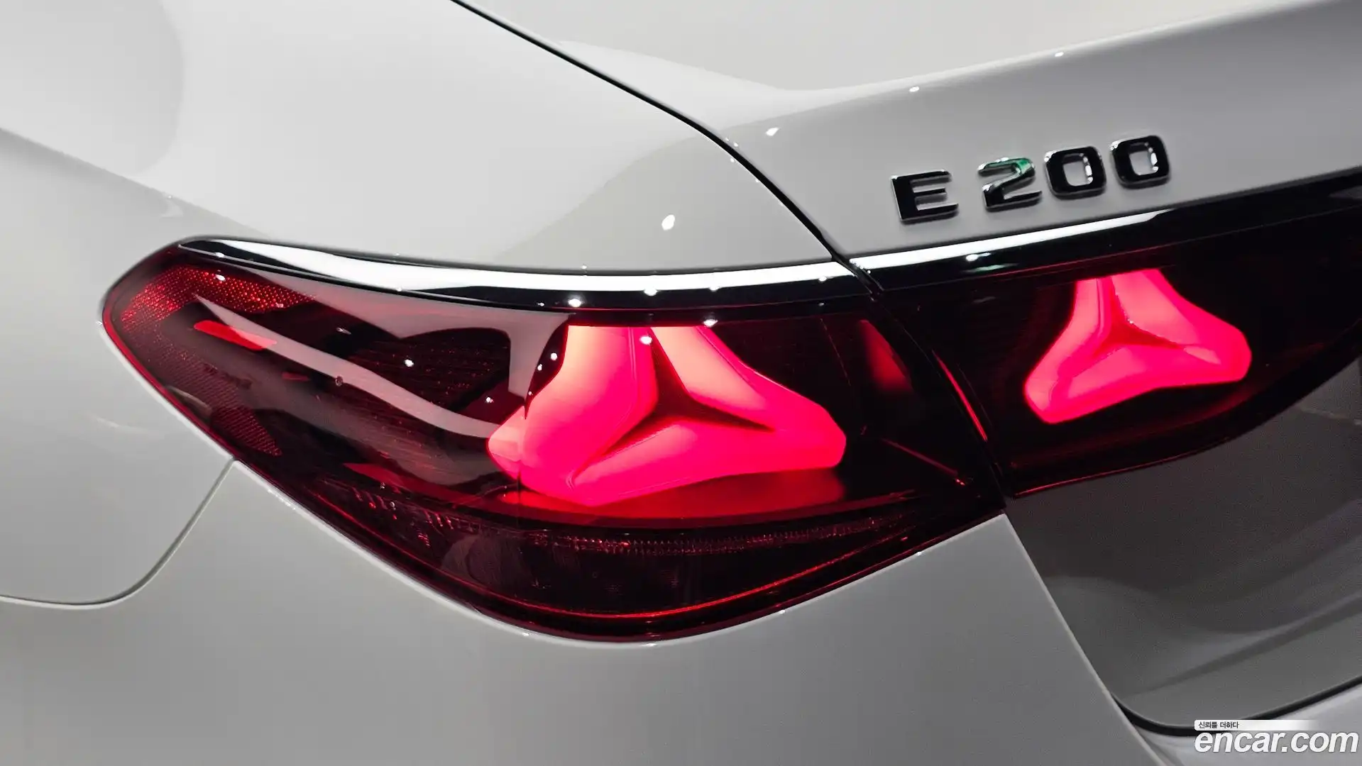 E-Class Mercedes-Benz 2026.2-OUTER-033