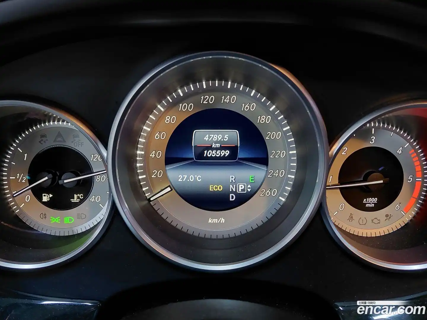 CLS-Class Mercedes-Benz 2016.11-INNER-009