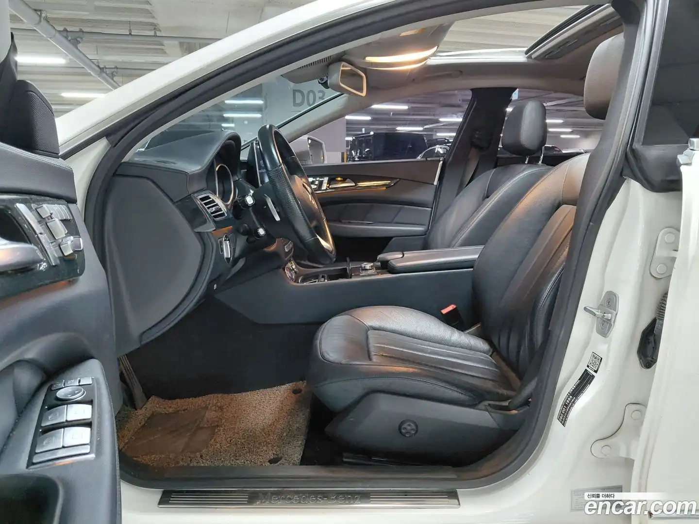 CLS-Class Mercedes-Benz 2016.11-INNER-010