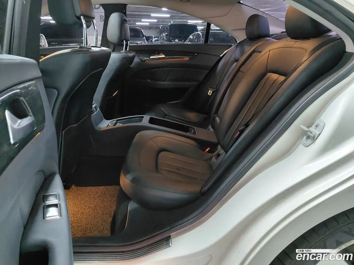 CLS-Class Mercedes-Benz 2016.11-OPTION-015