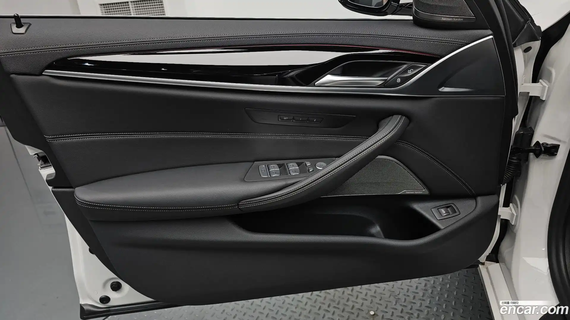 5-Series BMW 2021.6-INNER-034