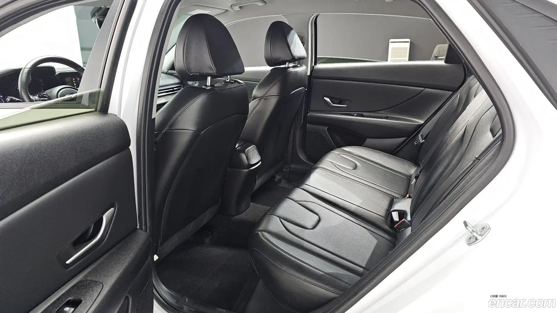 AVANTE Hyundai 2020.11-OPTION-015