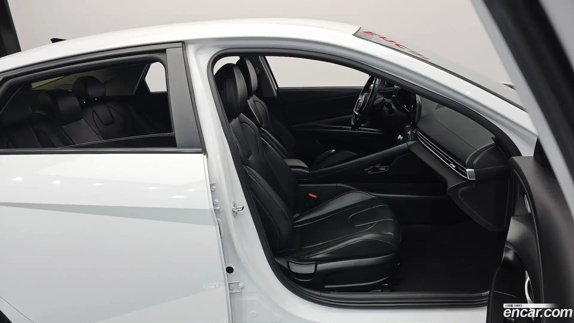 AVANTE Hyundai 2020.11-INNER-036