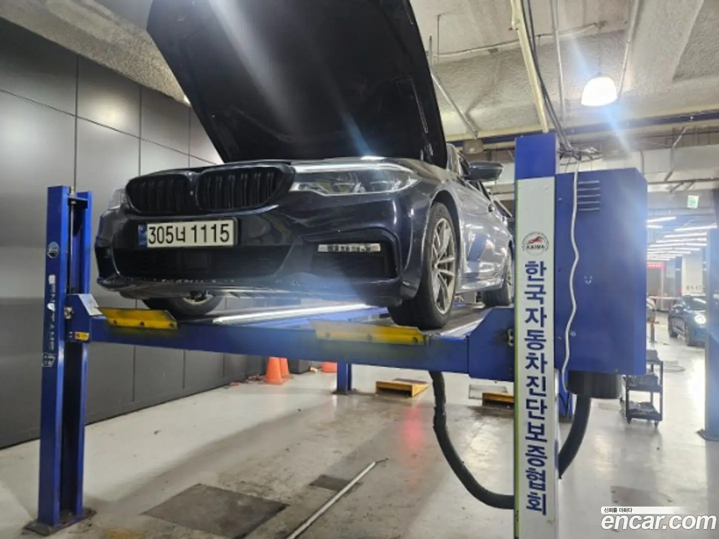 Main__Slider__Photo:5-Series BMW 2018.6-0