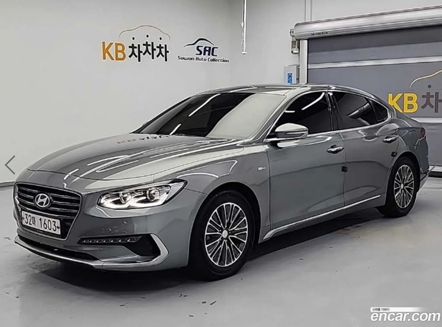 Main__Slider__Photo:Grandeur Hyundai 2017.6-0