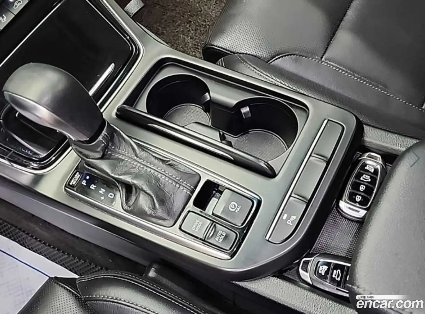Grandeur Hyundai 2017.6-INNER-008