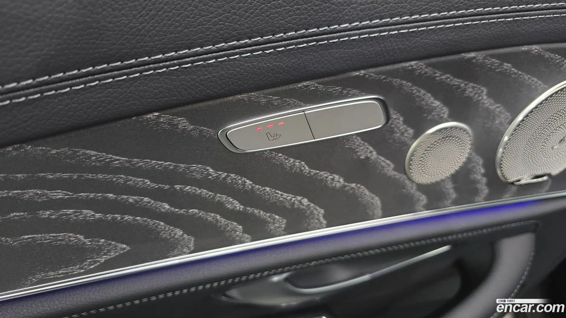 E-Class Mercedes-Benz 2022.7-OPTION-041
