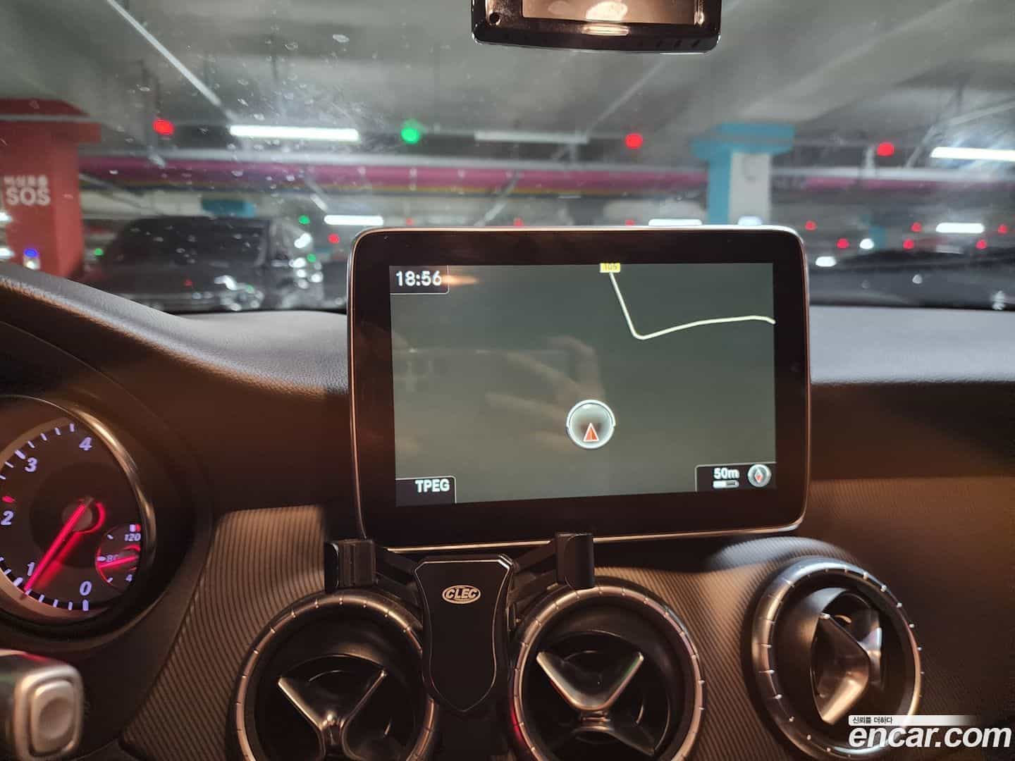 CLA-Class Mercedes-Benz 2016.1-INNER-009