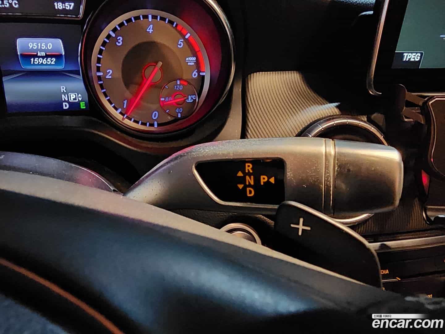 CLA-Class Mercedes-Benz 2016.1-OPTION-016