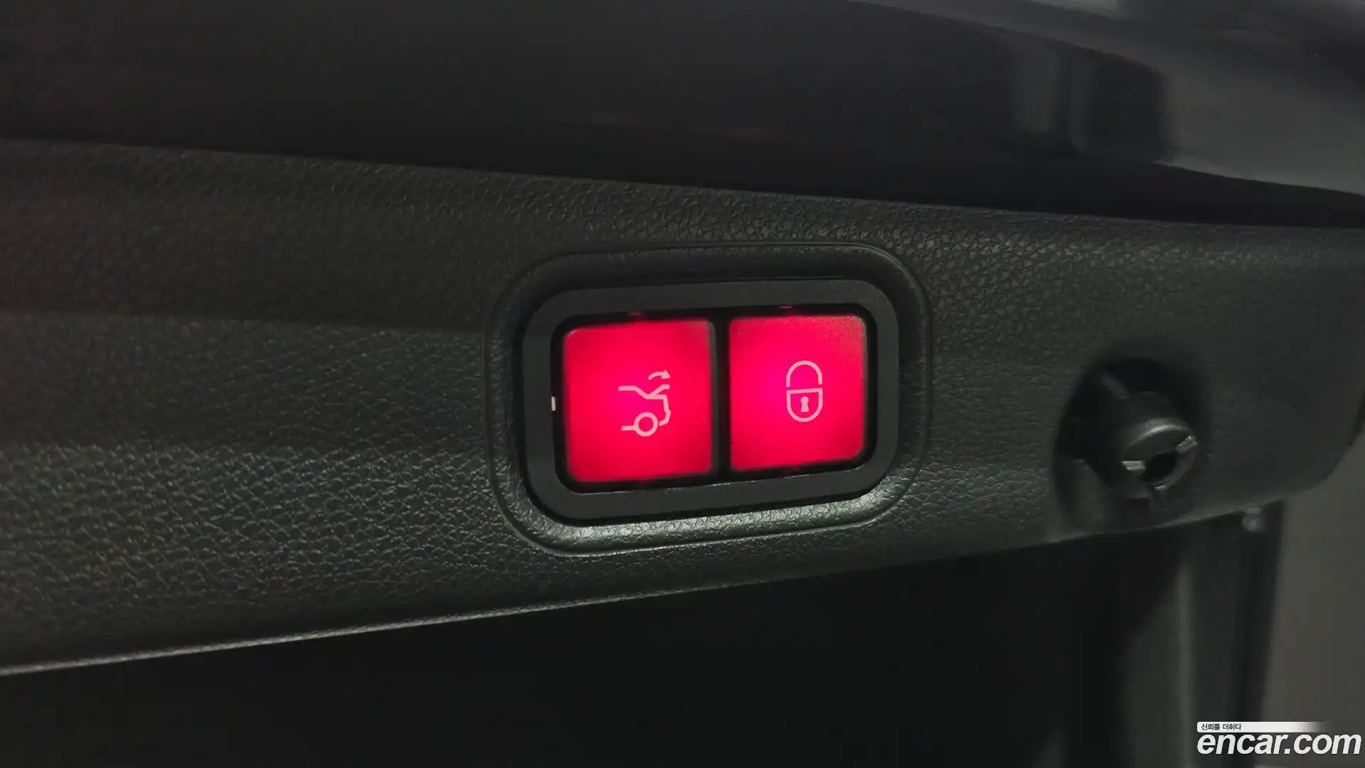 E-Class Mercedes-Benz 2019.0-OPTION-024
