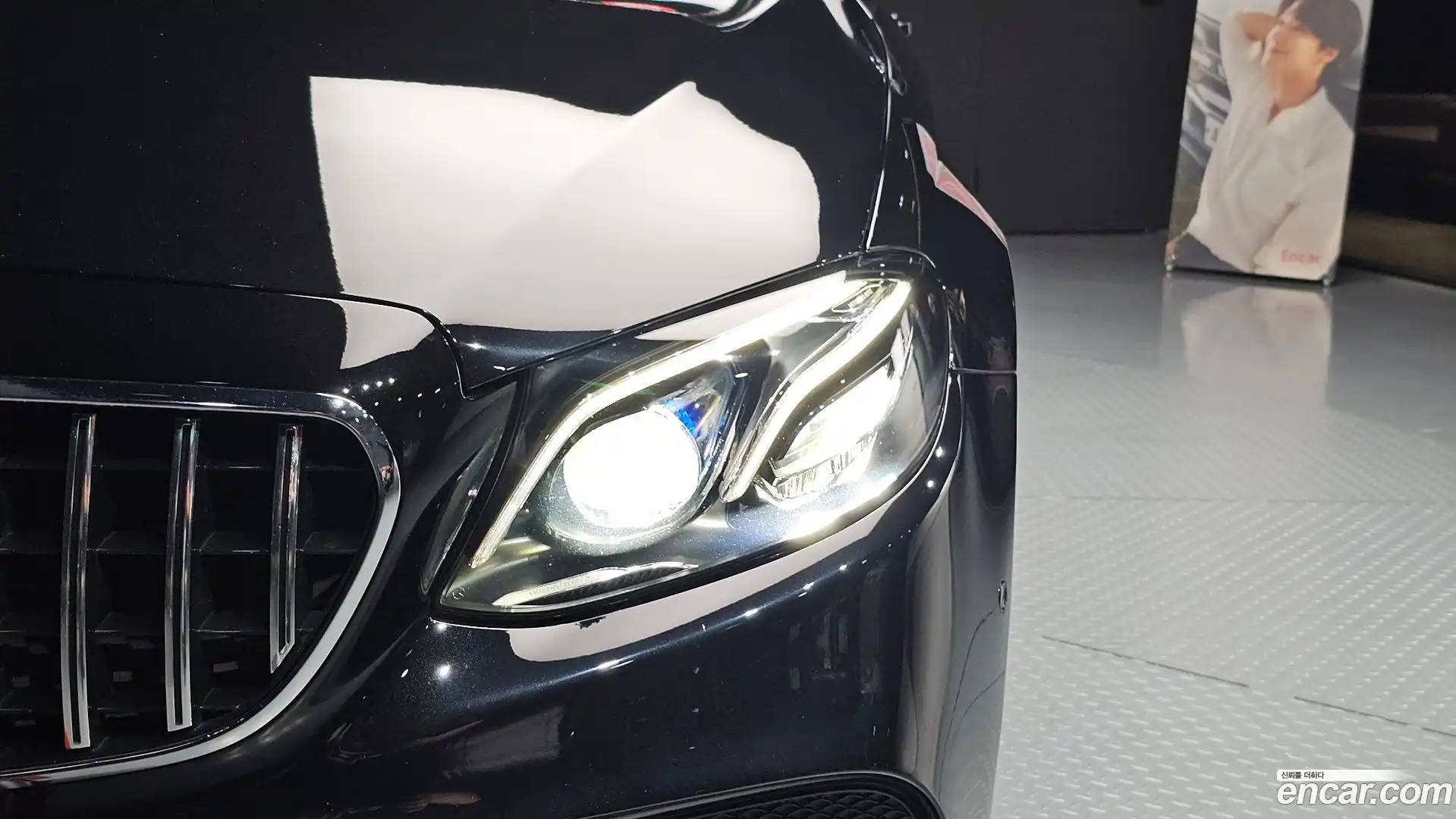 E-Class Mercedes-Benz 2019.0-OUTER-032
