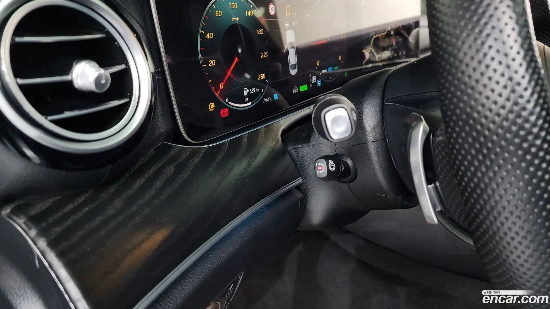 E-Class Mercedes-Benz 2022.8-OPTION-024