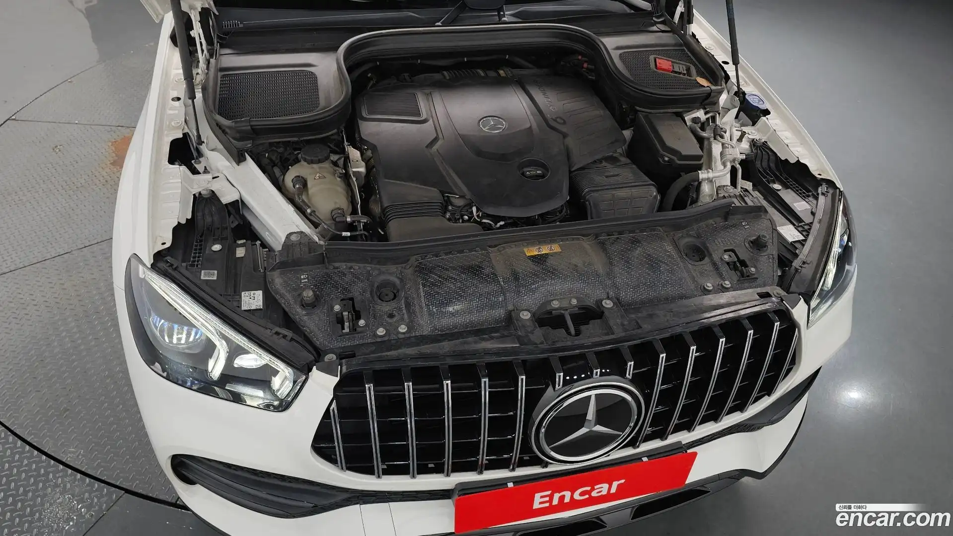 GLE-Class Mercedes-Benz 2022.3-OUTER-006
