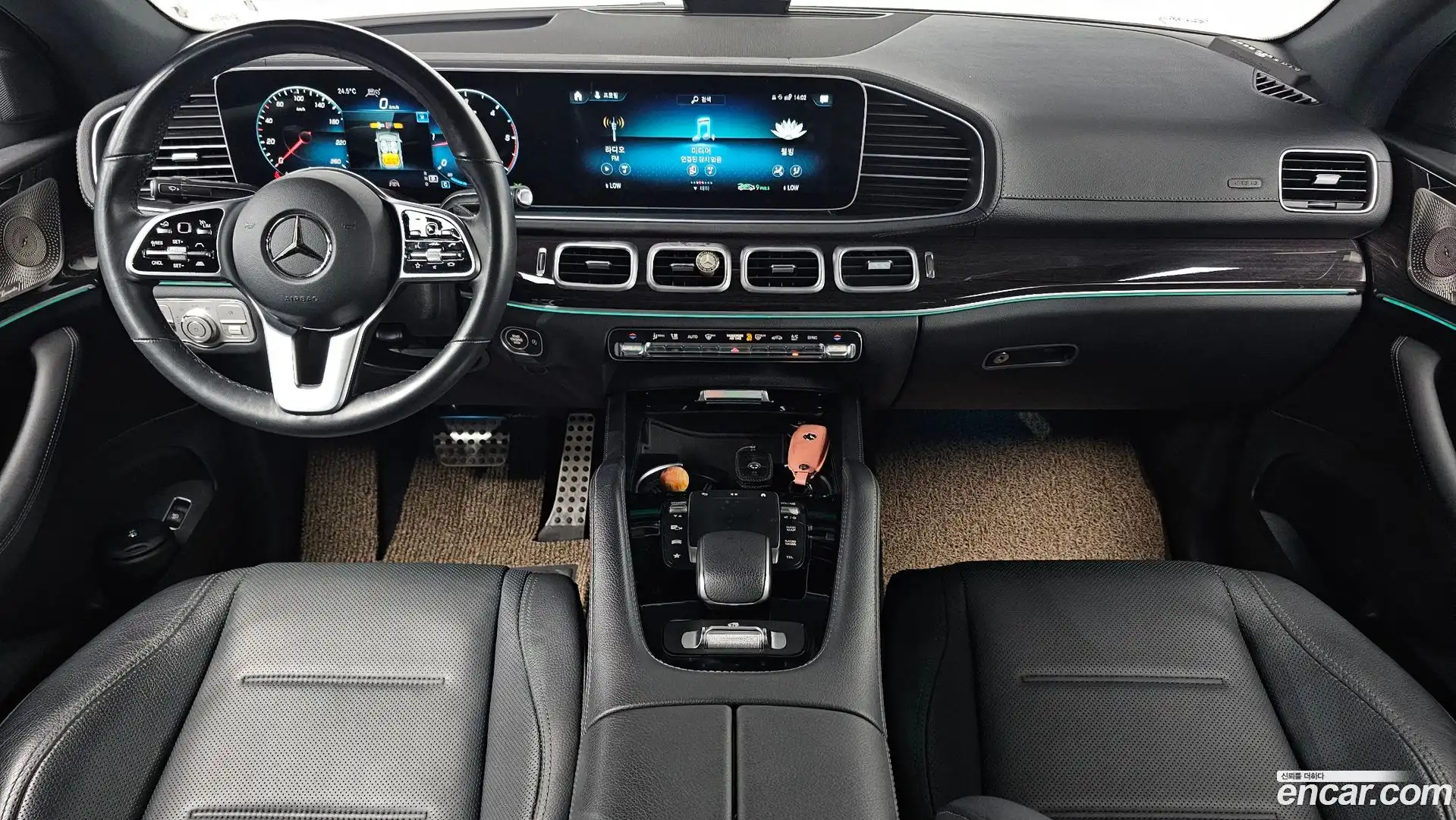 GLE-Class Mercedes-Benz 2022.3-INNER-007