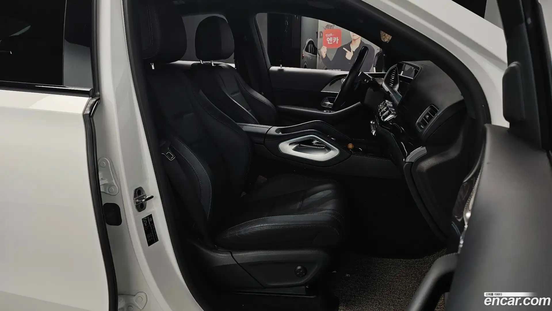 GLE-Class Mercedes-Benz 2022.3-OPTION-016