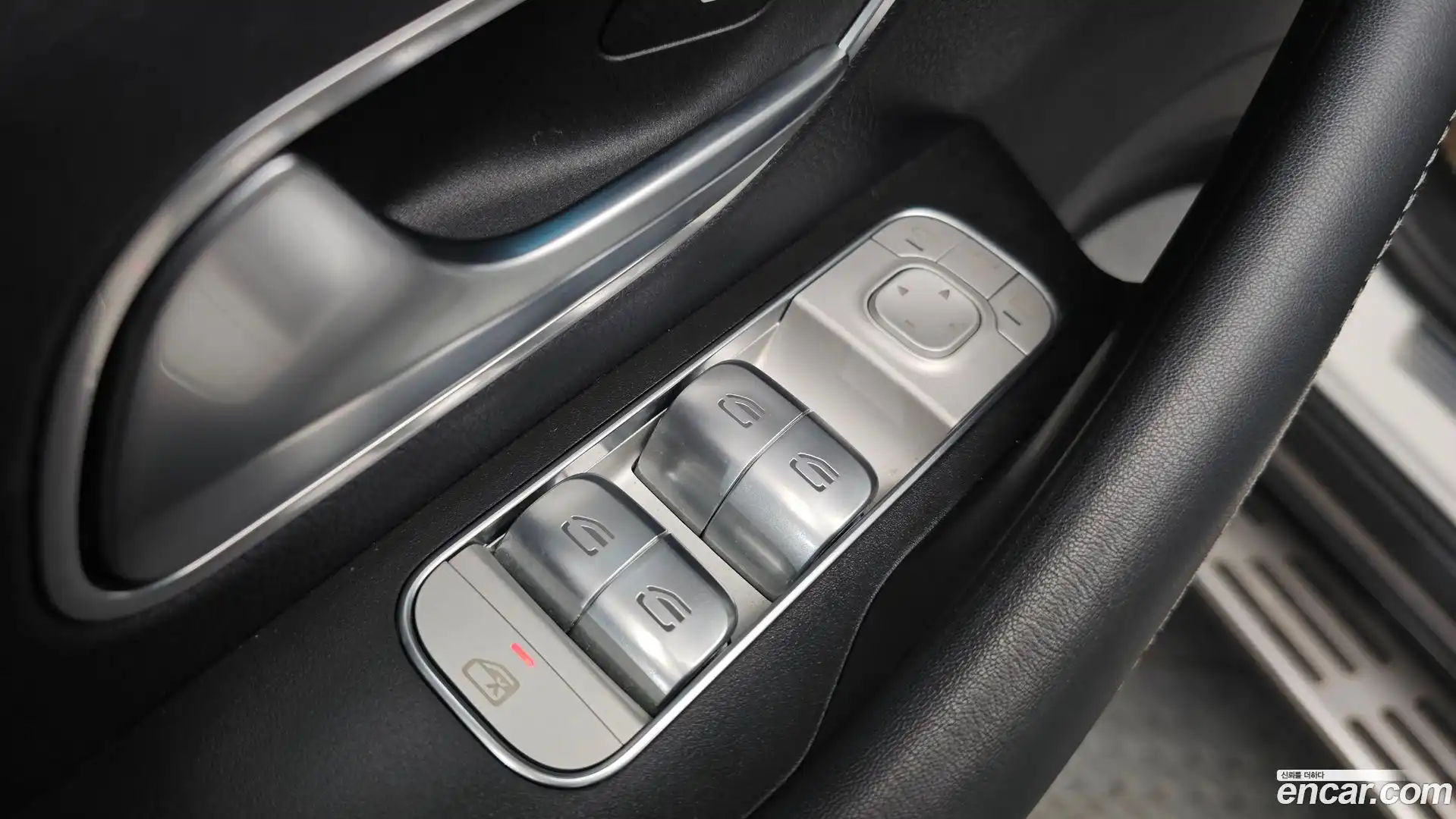GLE-Class Mercedes-Benz 2022.3-OPTION-022