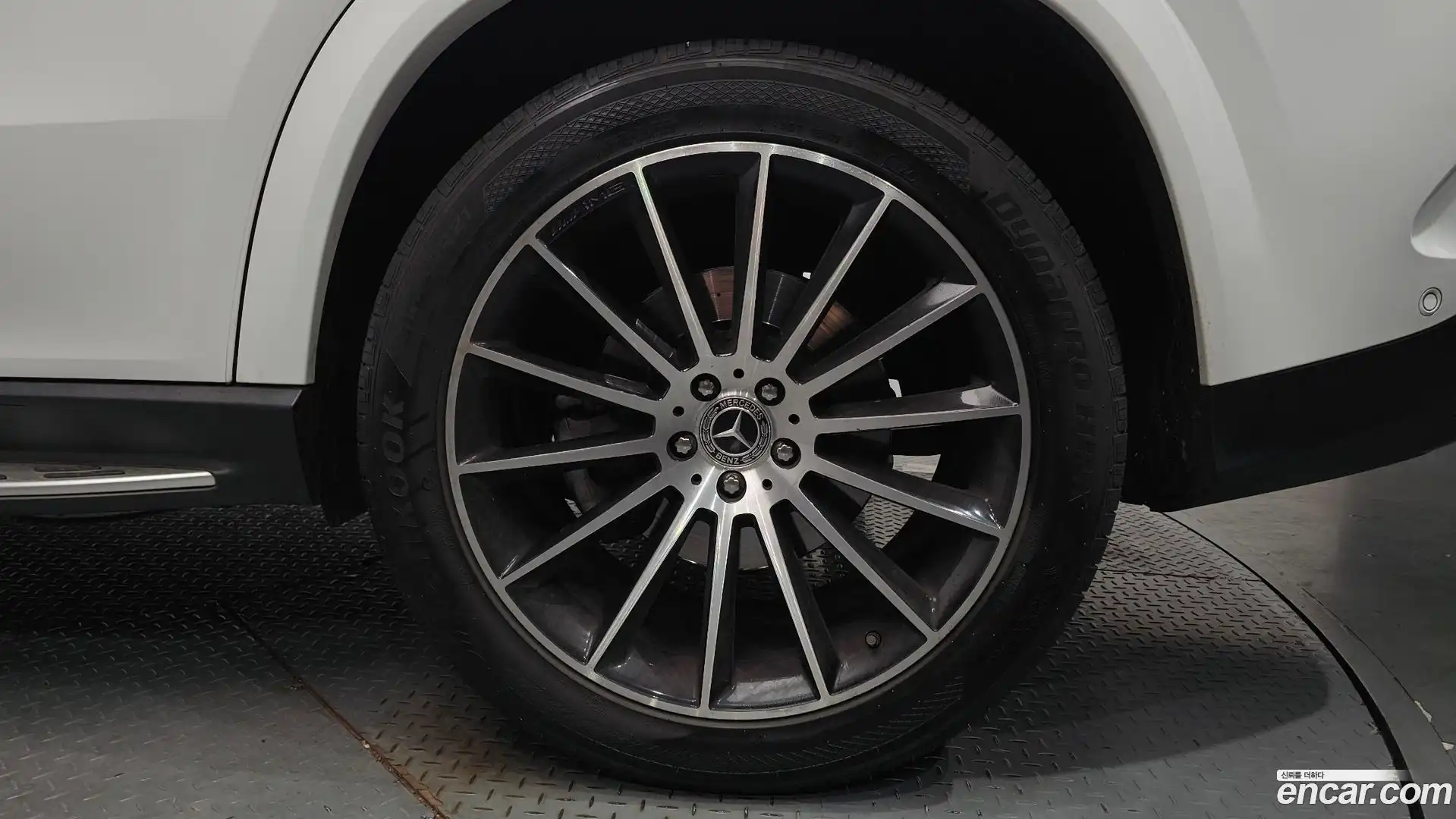 GLE-Class Mercedes-Benz 2022.3-OUTER-031