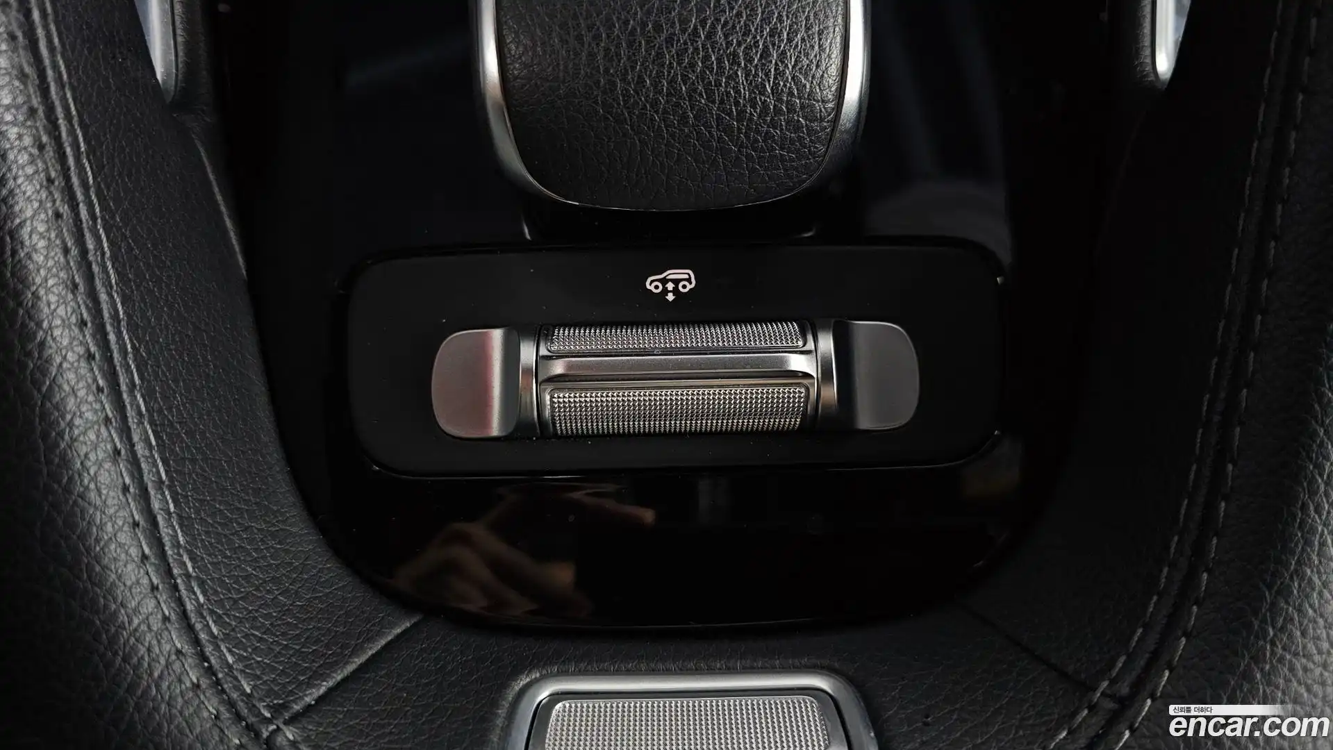 GLE-Class Mercedes-Benz 2022.3-OPTION-041