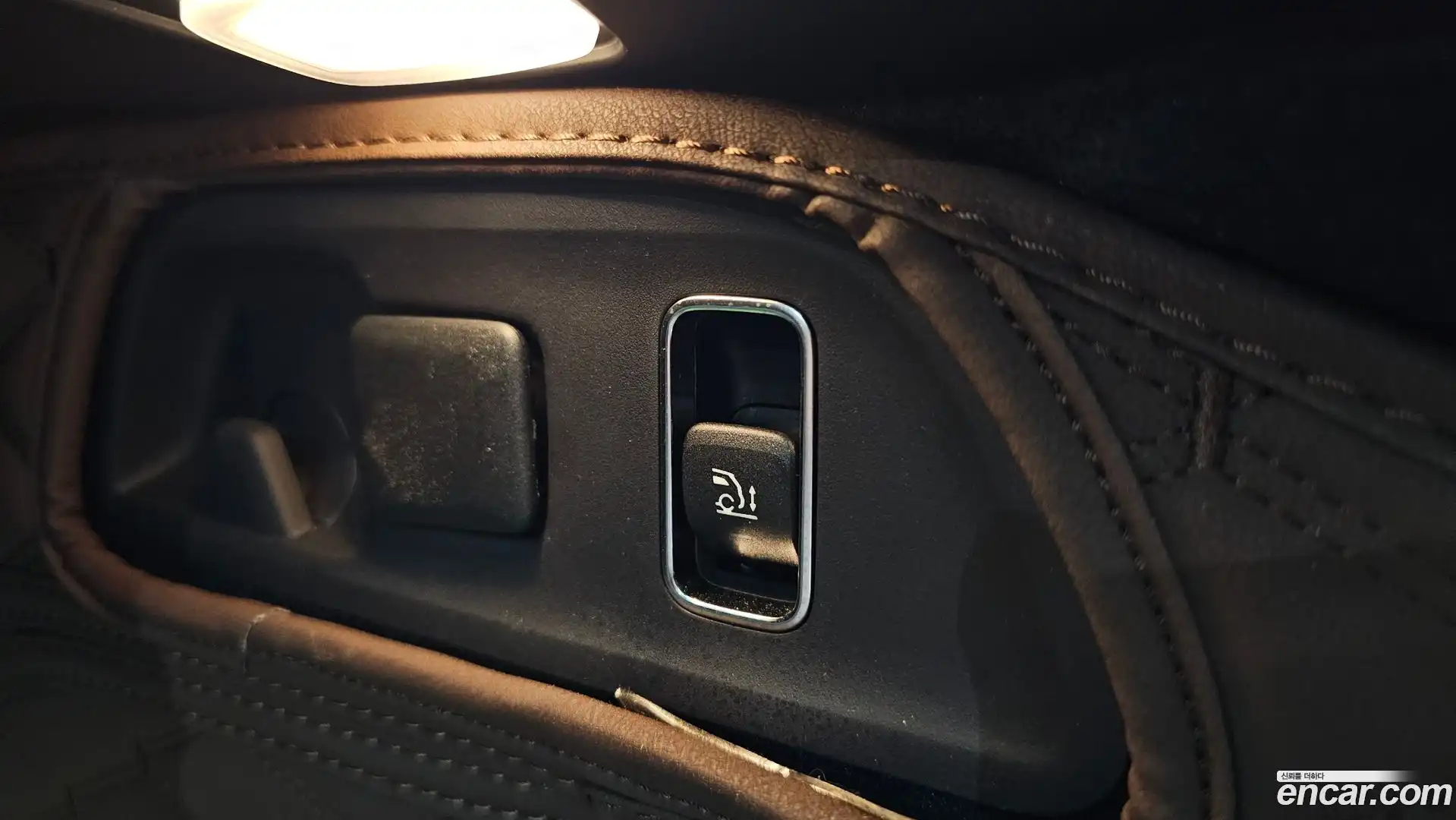 GLE-Class Mercedes-Benz 2022.3-OPTION-049