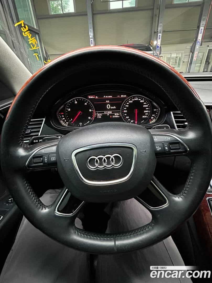 A8 Audi 2012.6-OPTION-024