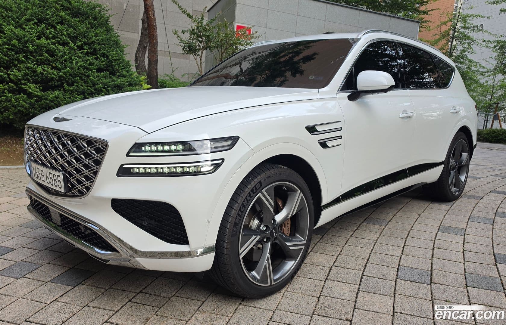 Main__Slider__Photo:GV80 Genesis 2024.6-0