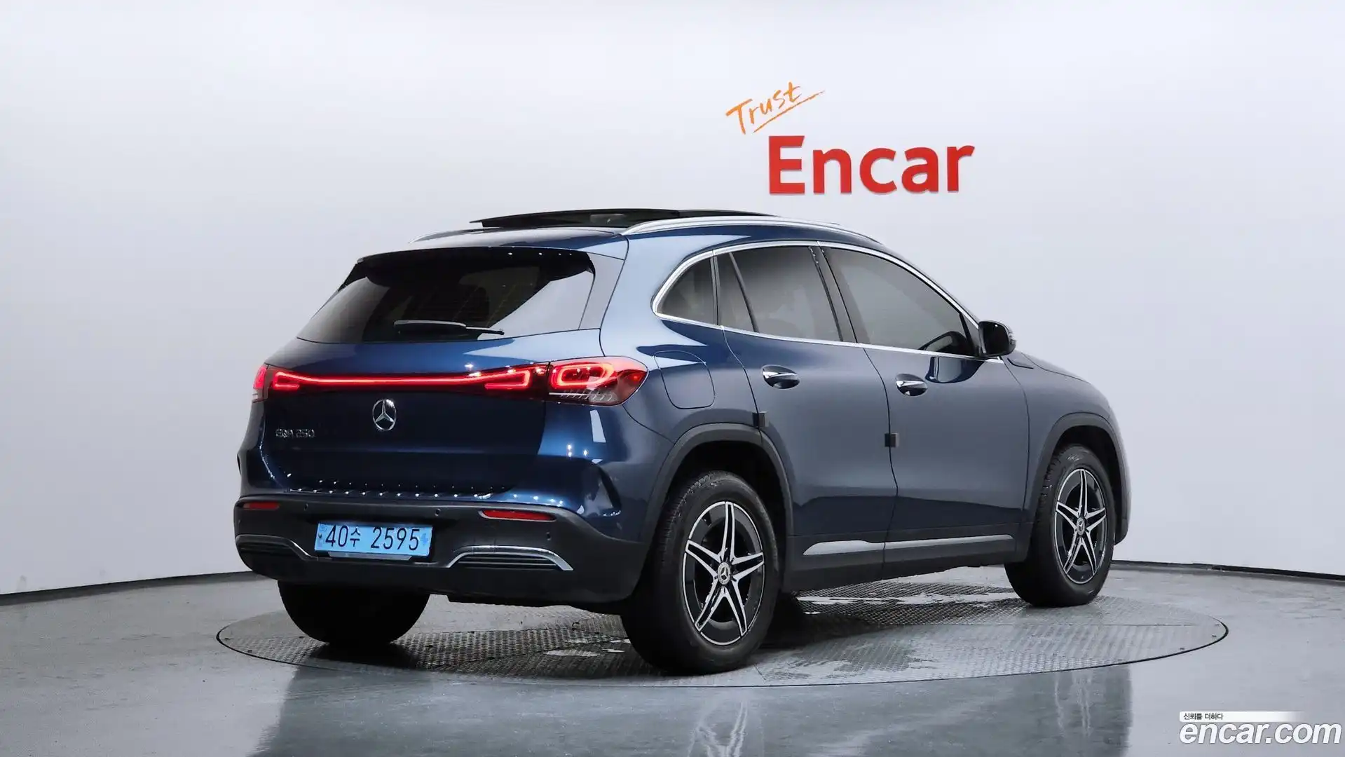 EQA Mercedes-Benz 2021.11-OUTER-002