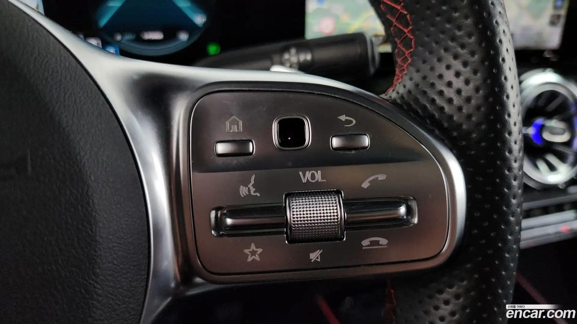 EQA Mercedes-Benz 2021.11-OPTION-020
