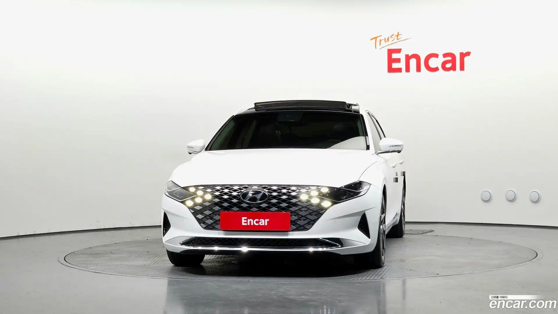 Grandeur Hyundai 2020.6-OUTER-003