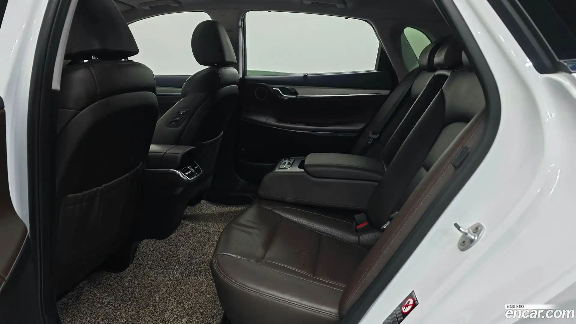 Grandeur Hyundai 2020.6-OPTION-016