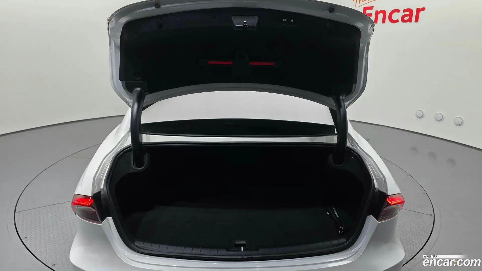 Grandeur Hyundai 2020.6-OPTION-024