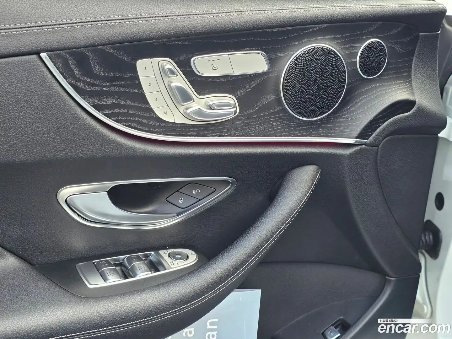E-Class Mercedes-Benz 2019.5-INNER-010
