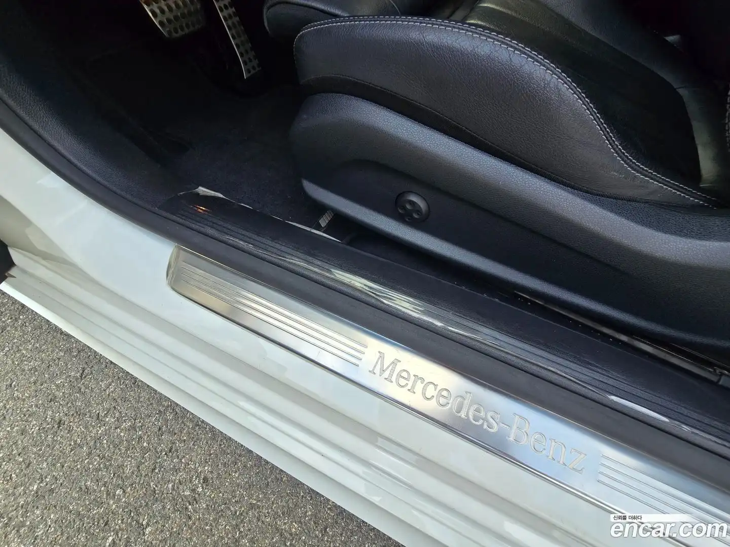 E-Class Mercedes-Benz 2019.5-OPTION-017