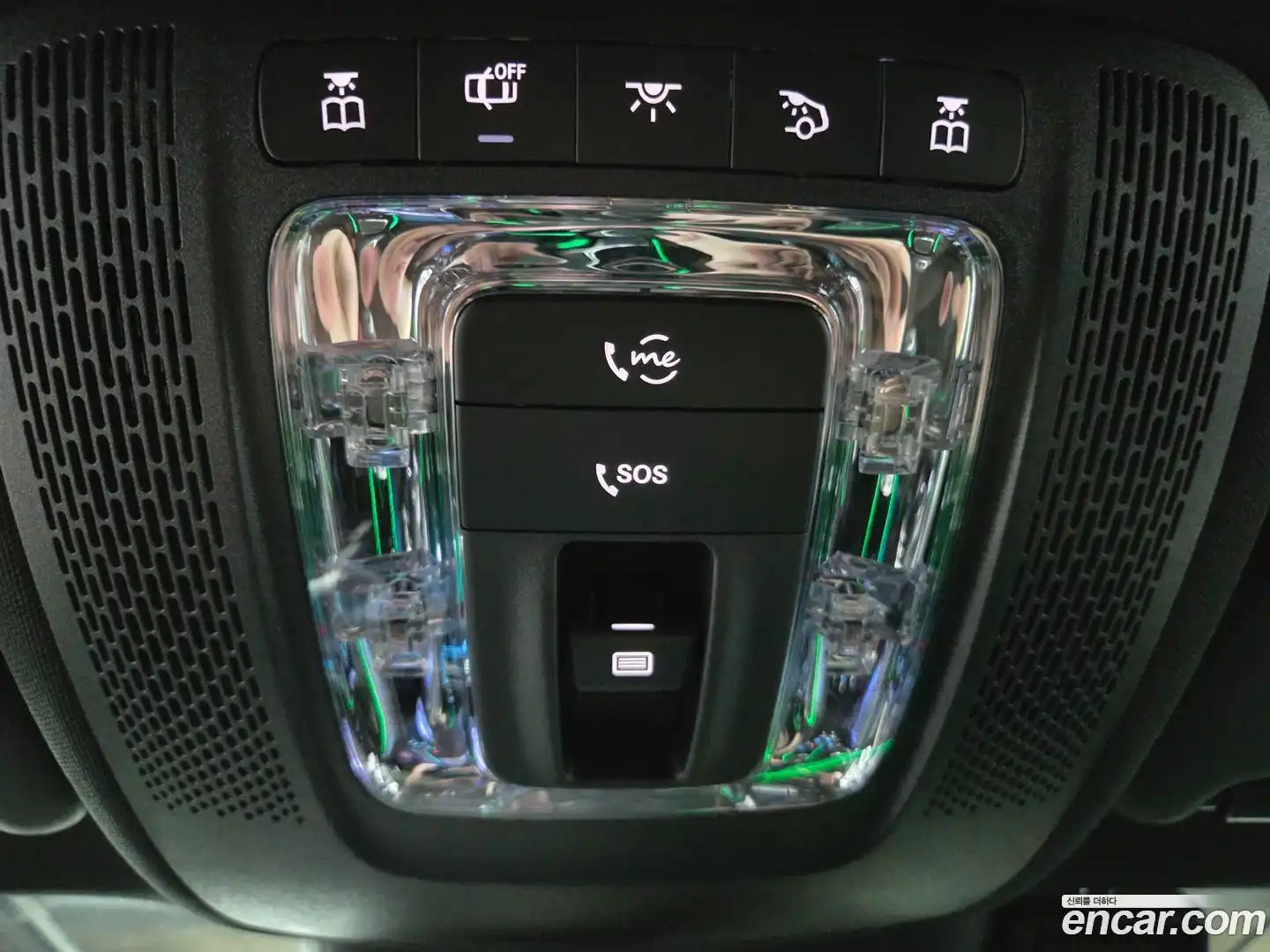 GLA-Class Mercedes-Benz 2024.10-OPTION-020