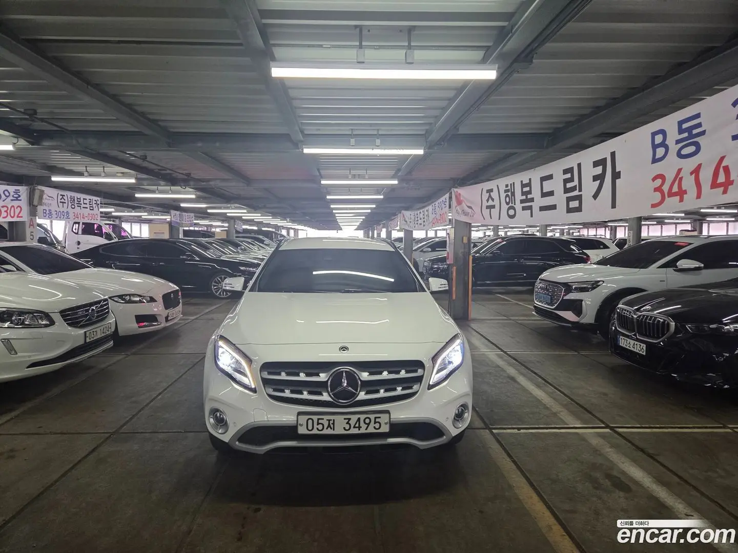 Main__Slider__Photo:GLA-Class Mercedes-Benz 2019.7-0