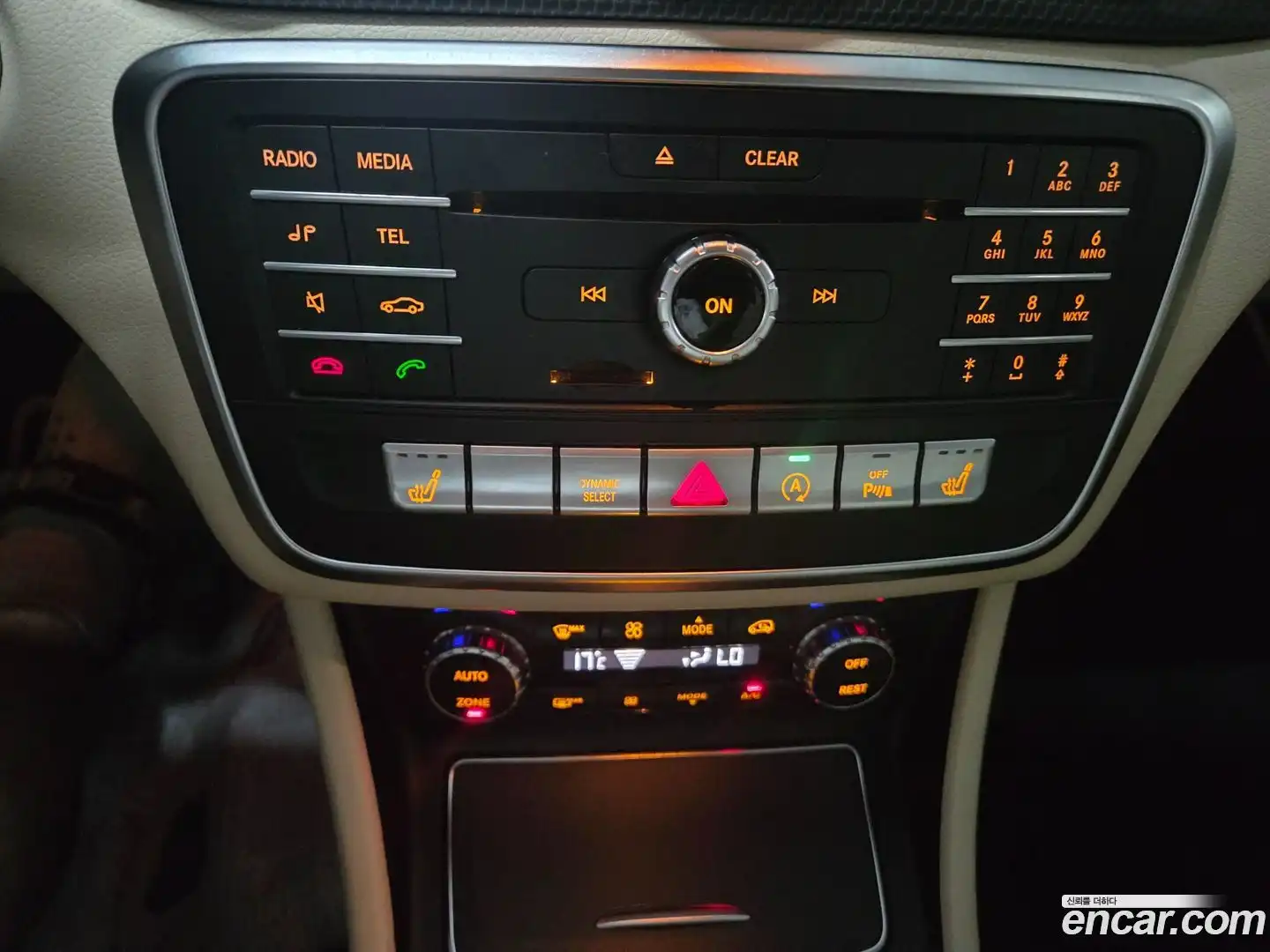 GLA-Class Mercedes-Benz 2019.7-INNER-010