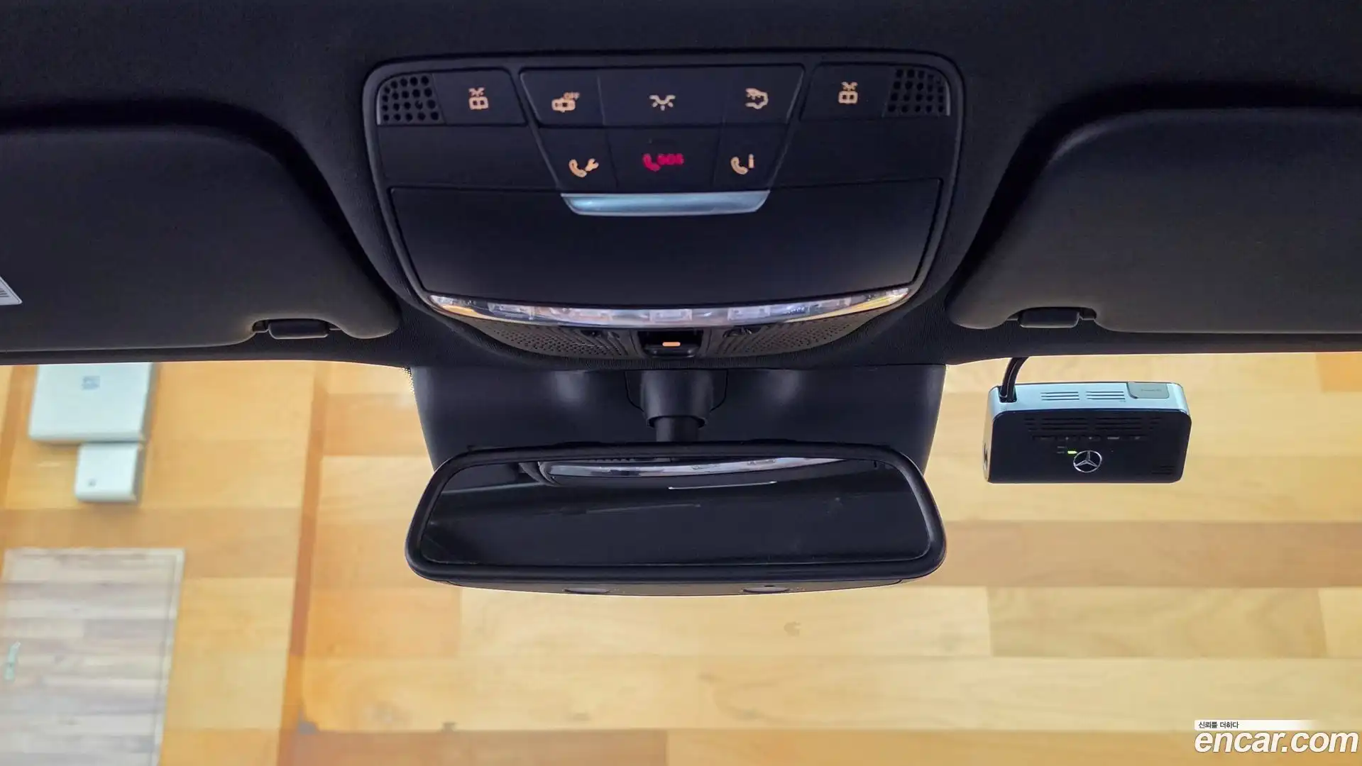 GLC-Class Mercedes-Benz 2017.11-OPTION-022