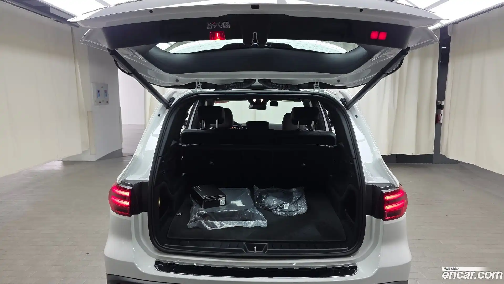 EQB Mercedes-Benz 2025.7-OPTION-024