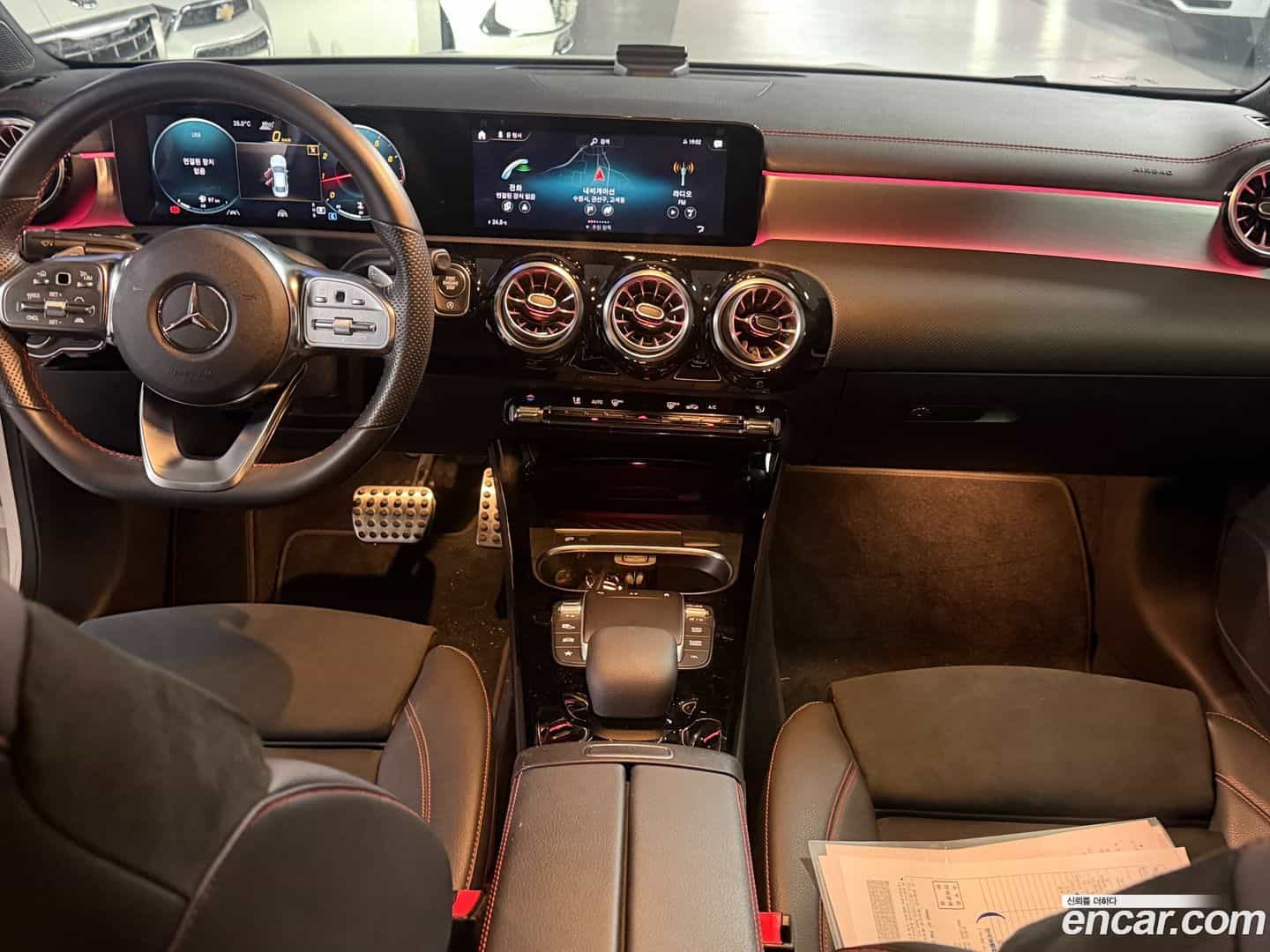 CLA-Class Mercedes-Benz 2021.10-OPTION-015