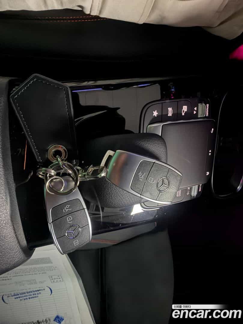 CLA-Class Mercedes-Benz 2021.10-OPTION-021