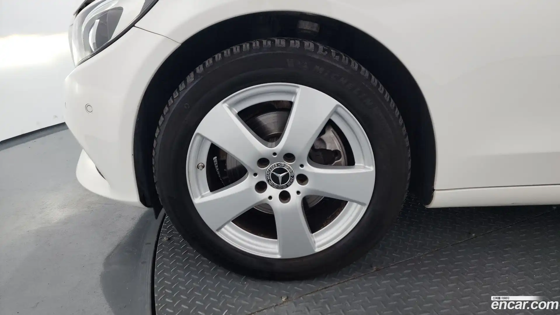 C-Class Mercedes-Benz 2018.2-OUTER-005