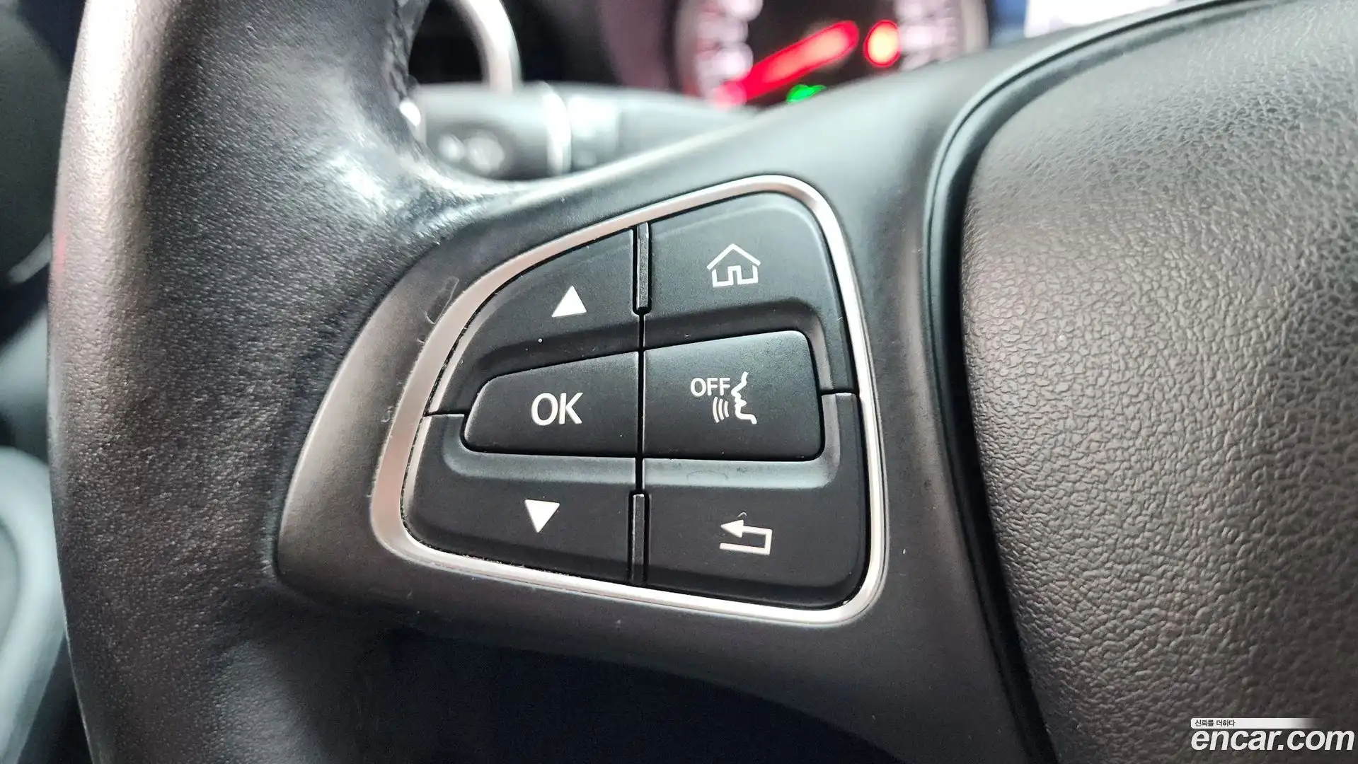 C-Class Mercedes-Benz 2018.2-OPTION-022