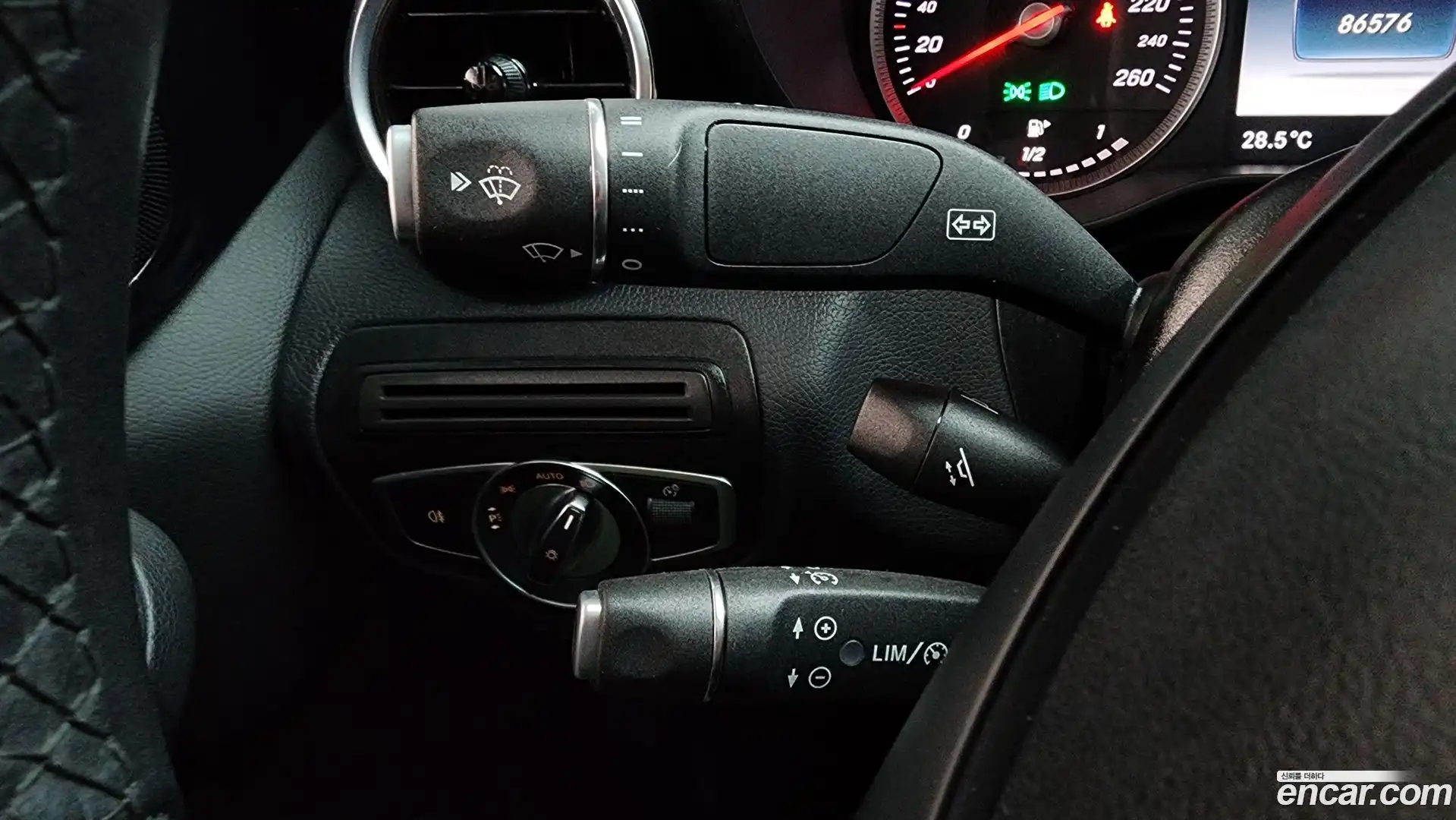 C-Class Mercedes-Benz 2018.2-OPTION-043