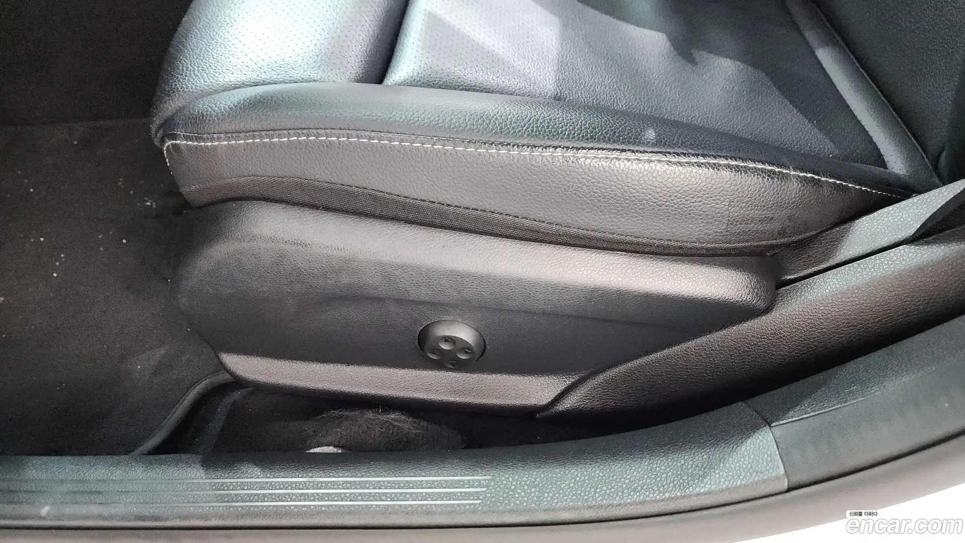C-Class Mercedes-Benz 2018.2-OPTION-044