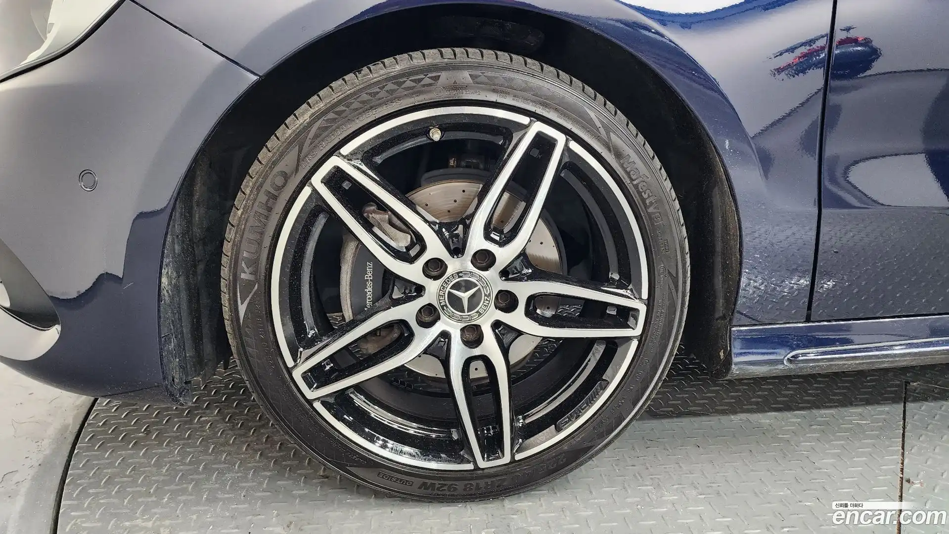 A-Class Mercedes-Benz 2018.1-OUTER-005