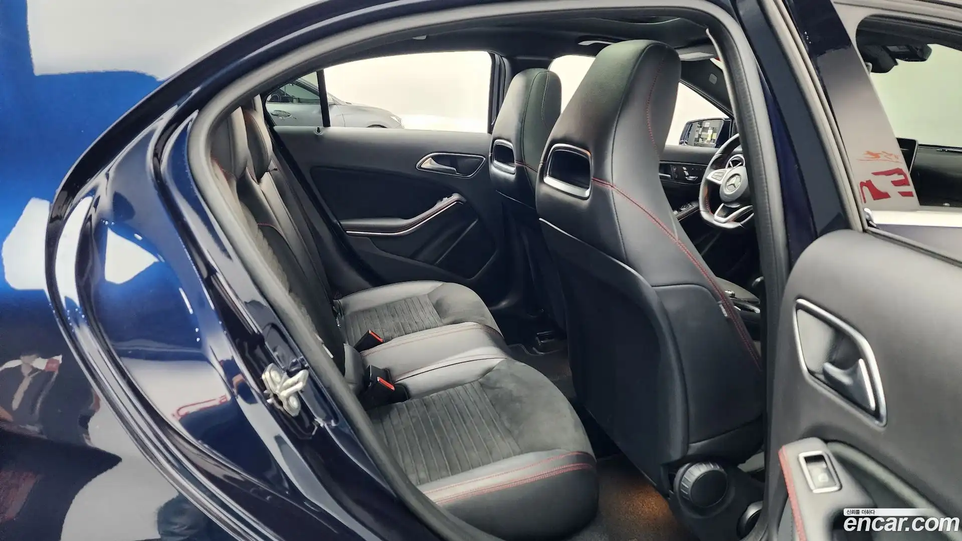 A-Class Mercedes-Benz 2018.1-OPTION-015